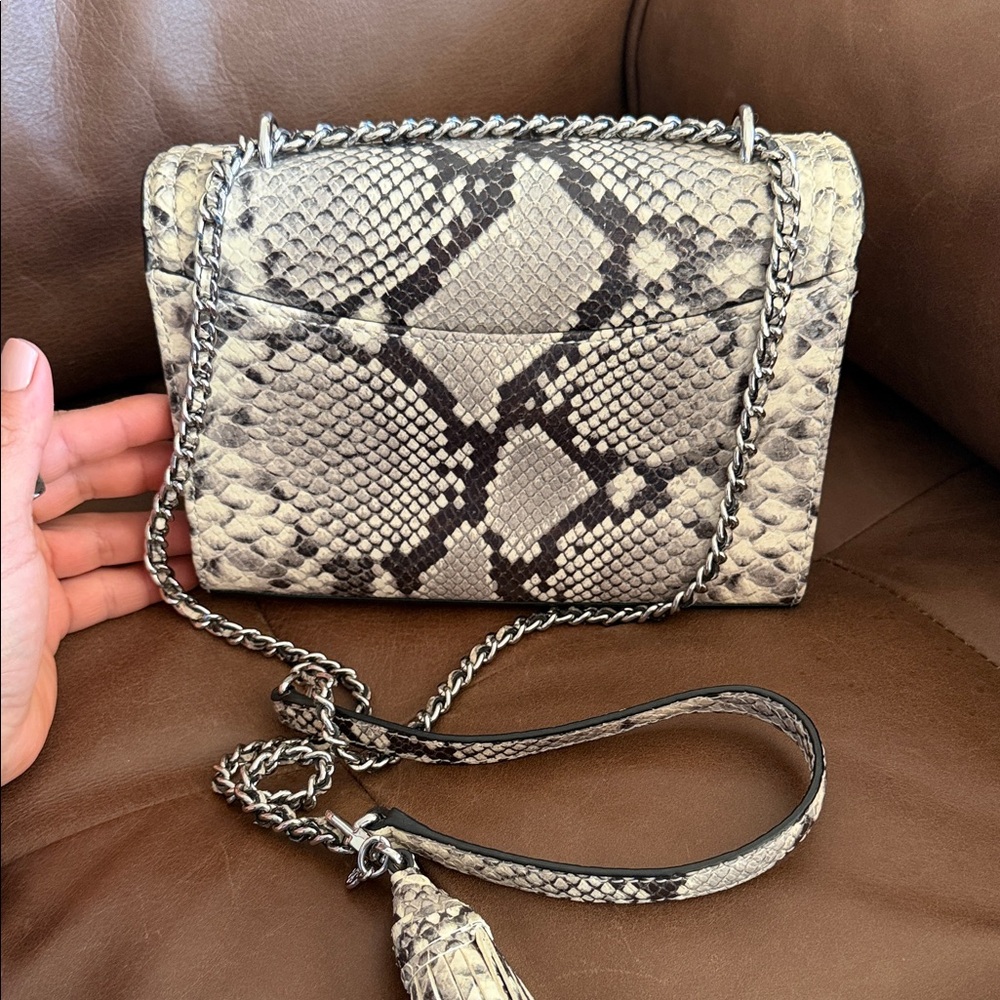 Tory Burch Black/Grey Python Embossed Leather Fri… - image 4